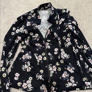 MAURICE‘S IN MOTION LARGE DARK BLUE FLORAL ZIP UP
